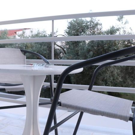 העיירה סקיאתוס Fiosal Apartments 1 מראה חיצוני תמונה