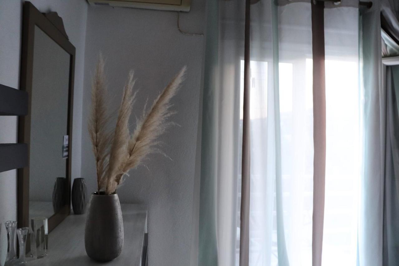 העיירה סקיאתוס Fiosal Apartments 1 מראה חיצוני תמונה